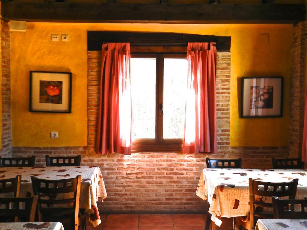 Hostel El Lago, Caceres Jaraiz de la Vera Bagian luar foto