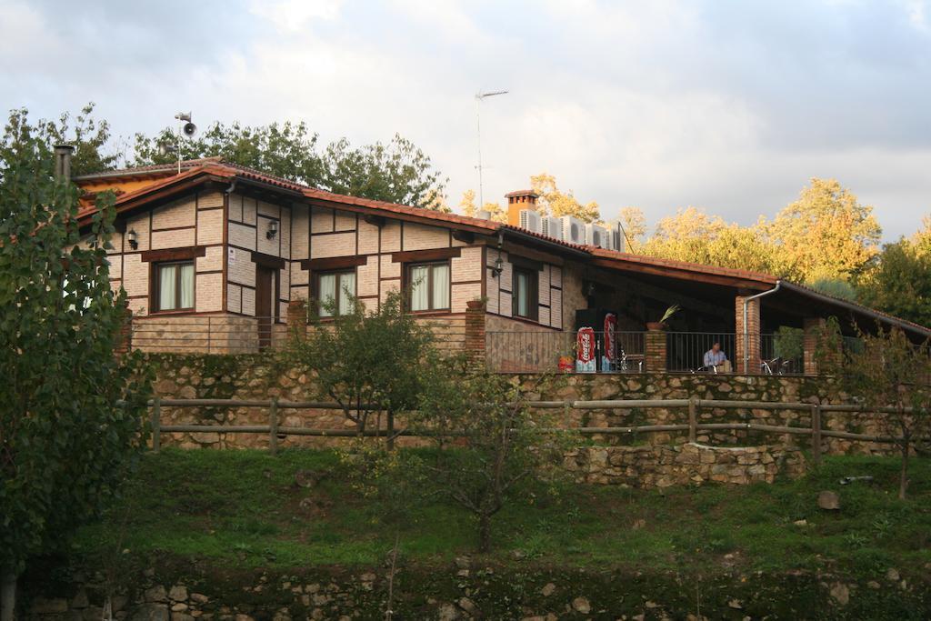 Hostel El Lago, Caceres Jaraiz de la Vera Bagian luar foto